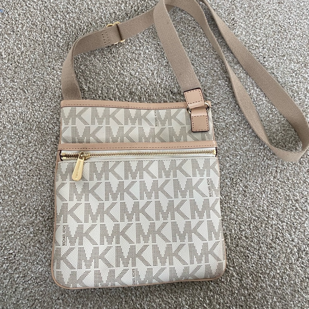 Michael Kors crossbody